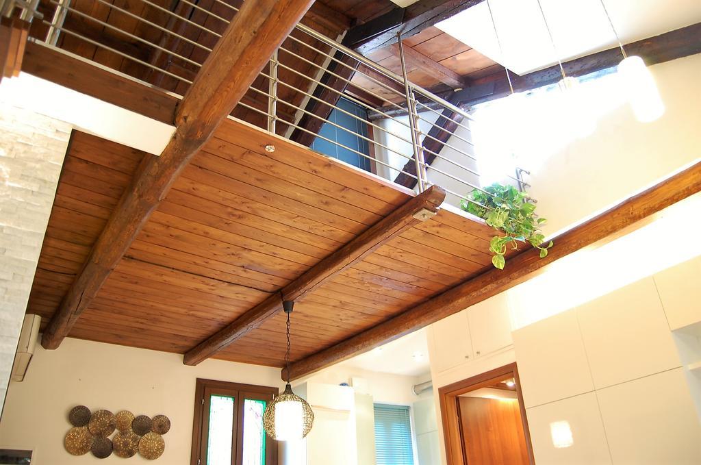 Apartmán Loft Due Cuori Con Terrazza Benátky Exteriér fotografie