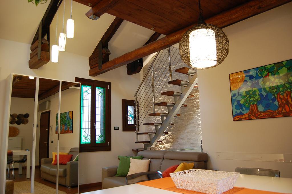 Apartmán Loft Due Cuori Con Terrazza Benátky Exteriér fotografie