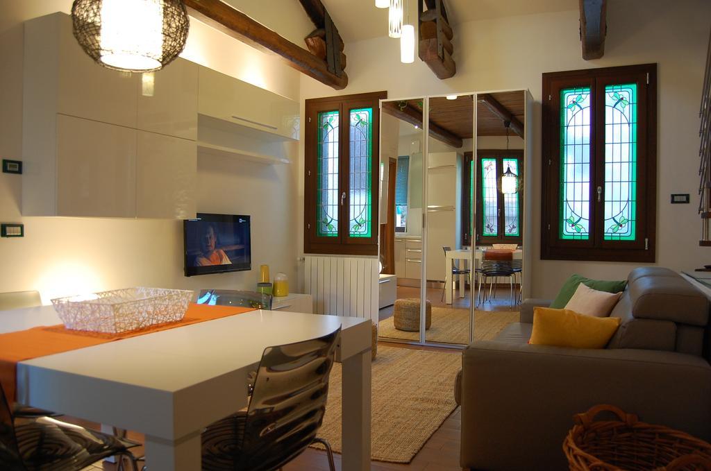 Apartmán Loft Due Cuori Con Terrazza Benátky Exteriér fotografie